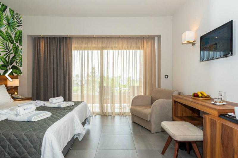 Solimar Aquamarine Resort Gerani  ภายนอก รูปภาพ