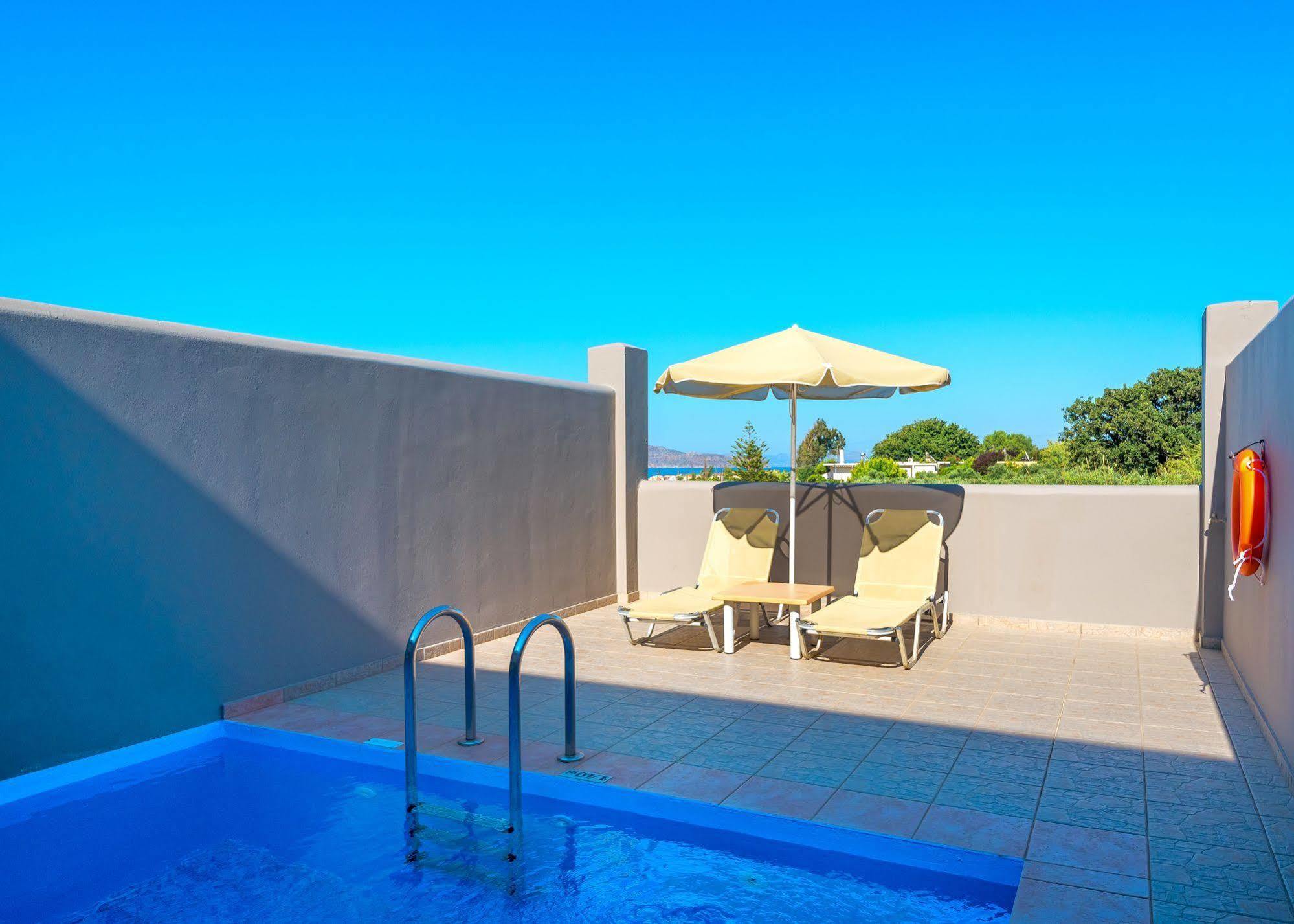 Solimar Aquamarine Resort Gerani  ภายนอก รูปภาพ